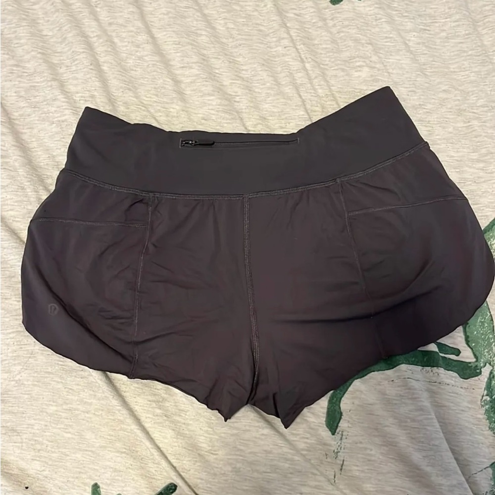 Lulu lemon 2.5” gray shorts